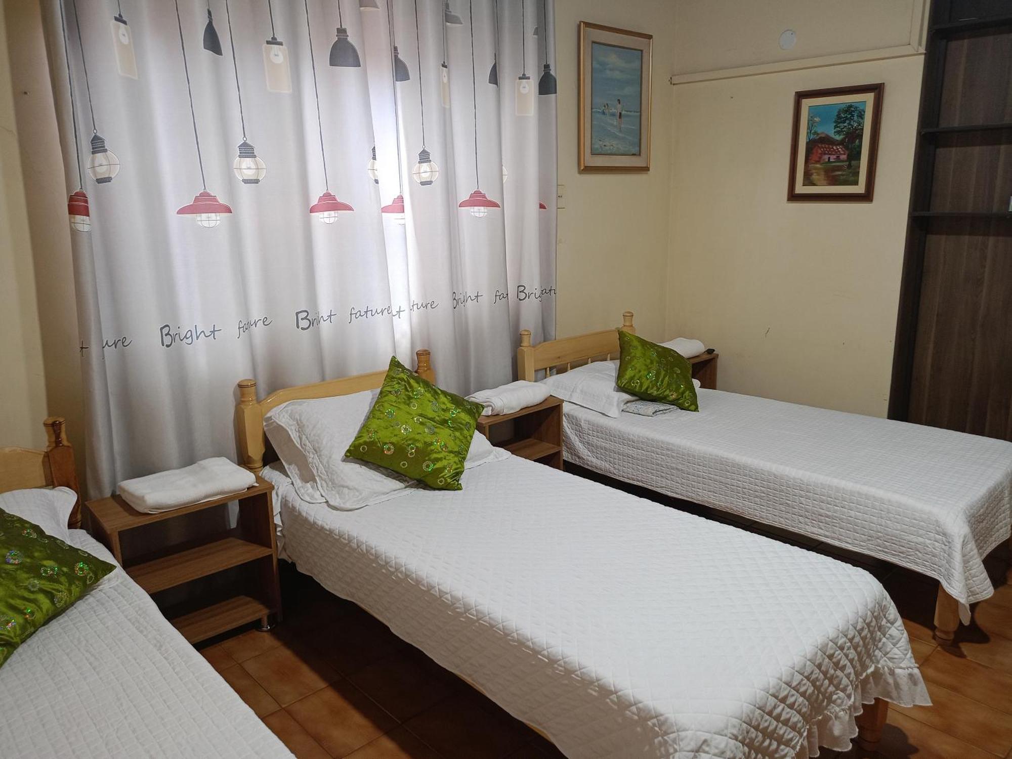 Apartament Residencia-Univ Ciudad del Este Zewnętrze zdjęcie