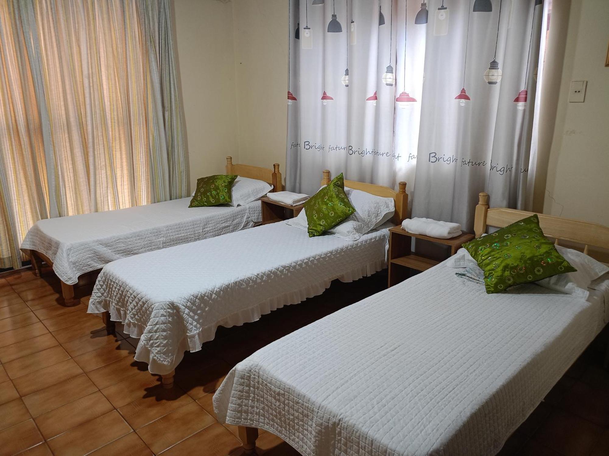 Apartament Residencia-Univ Ciudad del Este Zewnętrze zdjęcie